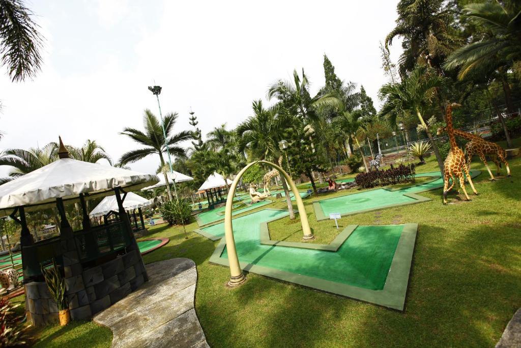 Royal Safari Garden Resort And Convention Bogor Kültér fotó